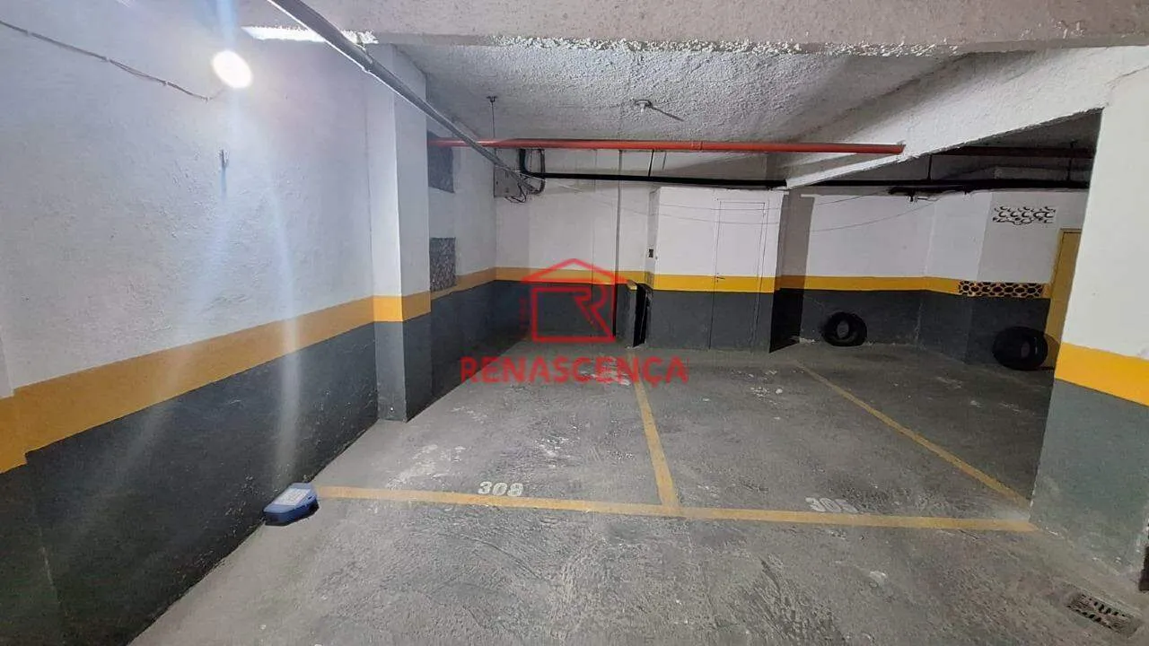 1-bedroom unfurnished apartment with glass shower and parking — photo 24