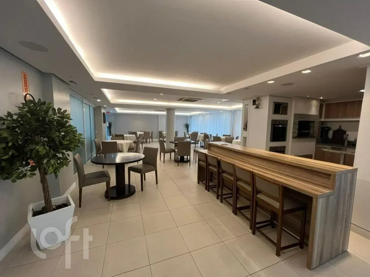 Apartamento amueblado de 2 dormitorios con suite y 74 m² en el 6º piso — photo 40