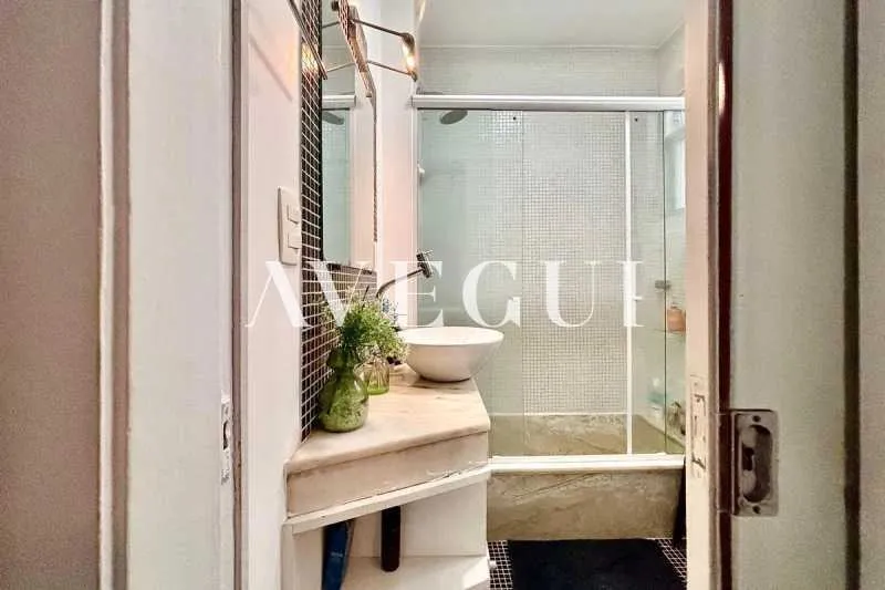 Furnished 2-bedroom apartment with enclosed balcony — photo 23