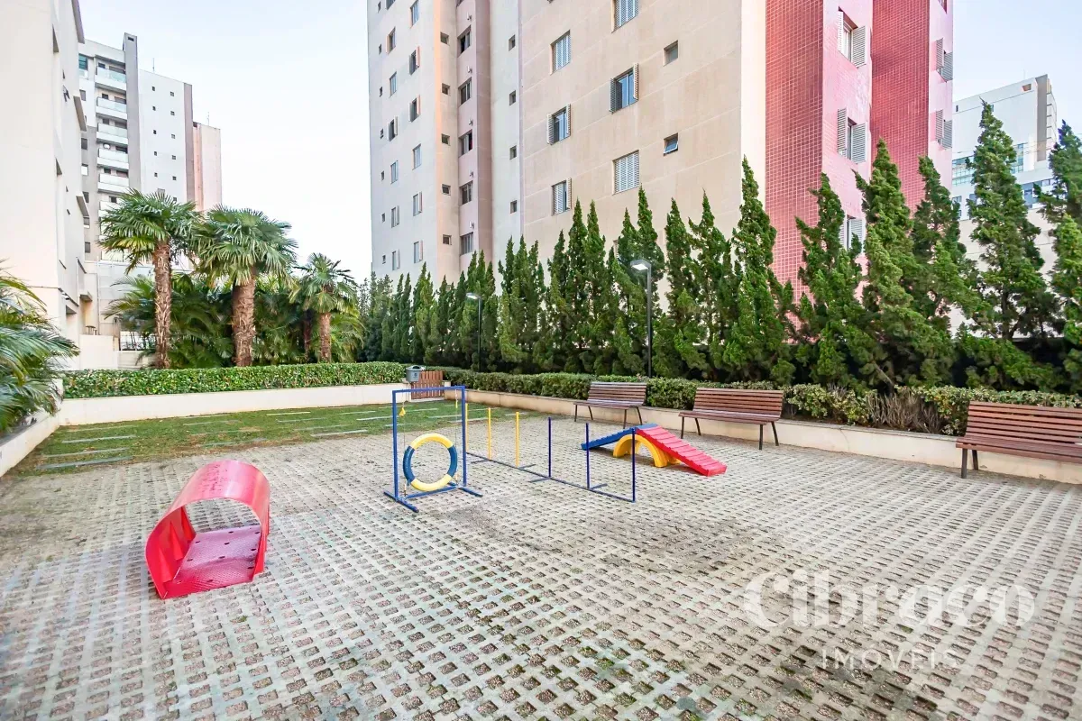 2-bedroom apartment with balcony and 2 parking spots — photo 25