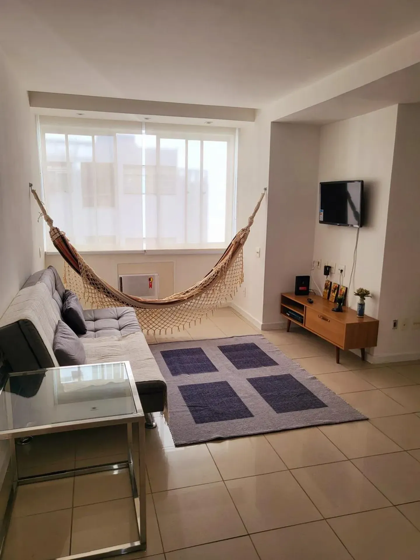 Мебльована квартира 60 м² з 1 спальнею та 2 ванними — photo 16