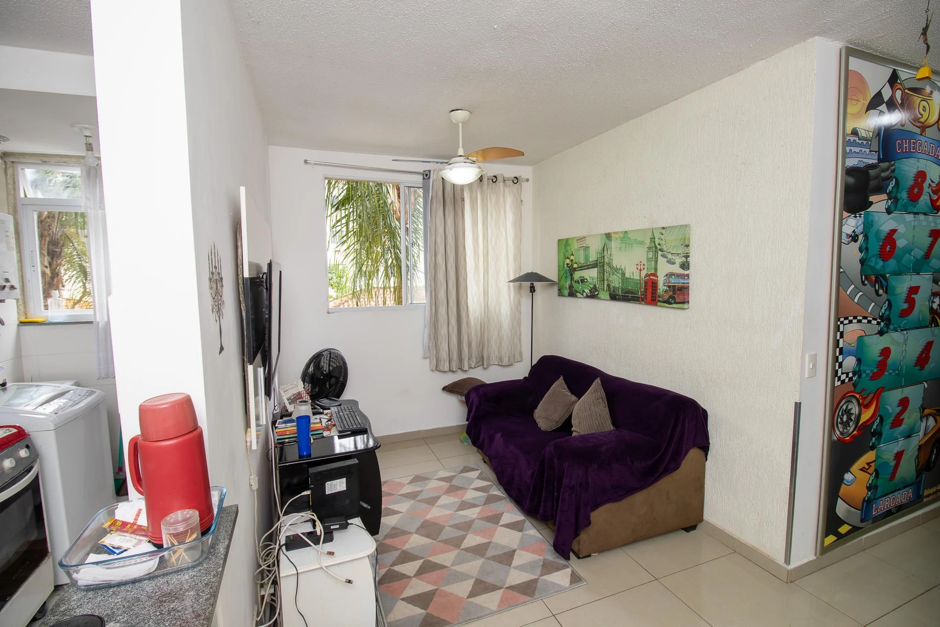 Furnished 2-bedroom apartment with gym in the condo — photo 8