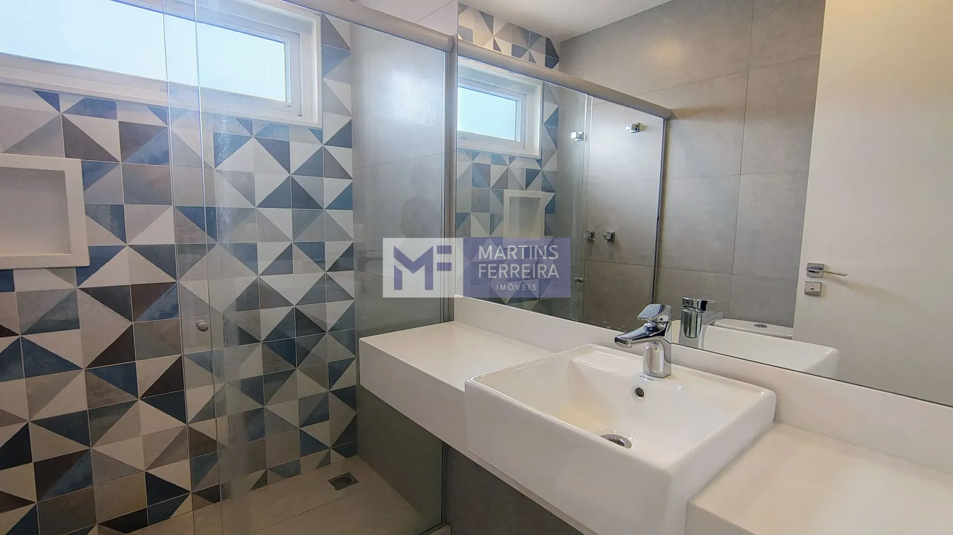 Casa com máquina de lavar, 4 quartos e 5 banheiros — photo 23