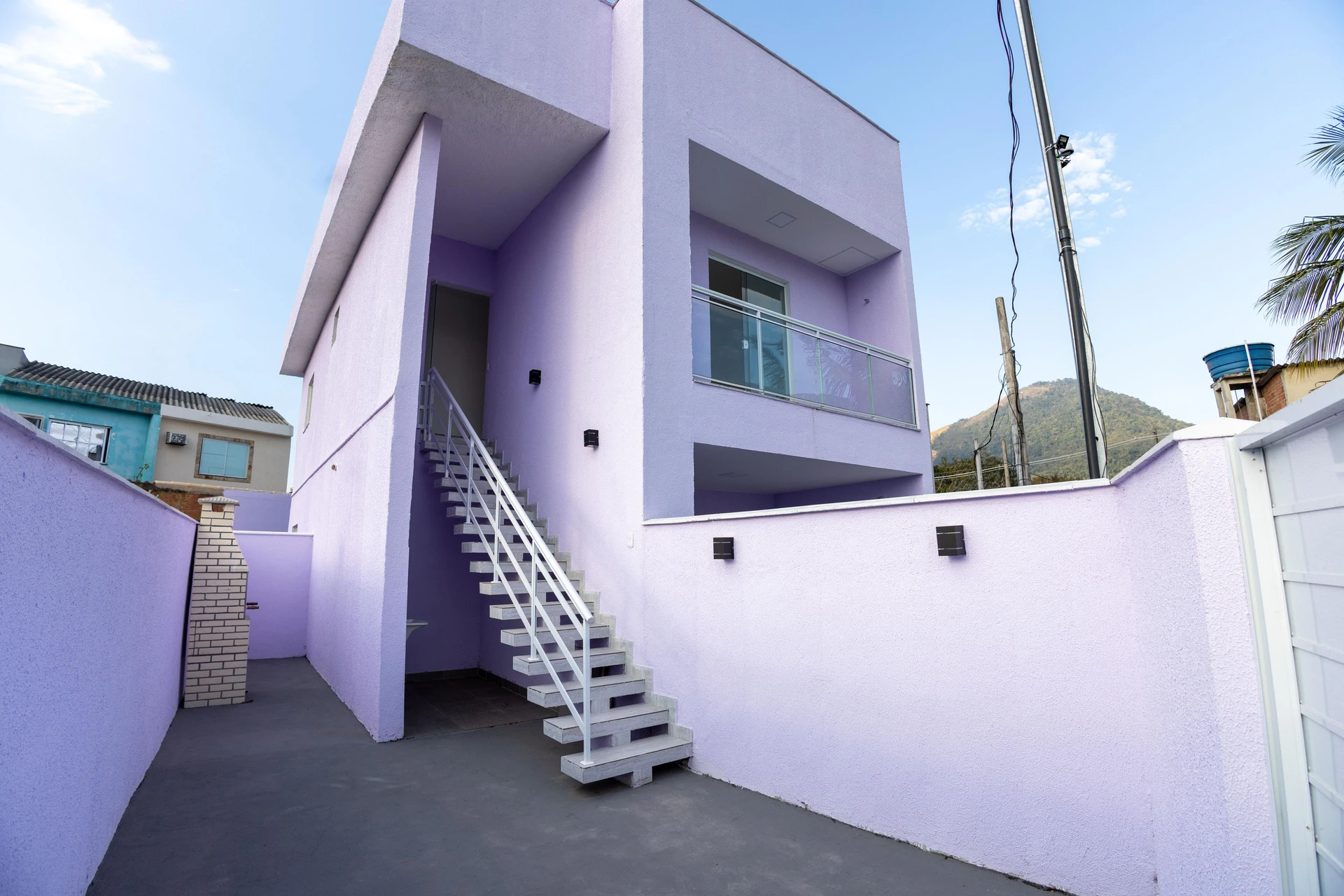 2-bedroom house with a private BBQ — photo 3
