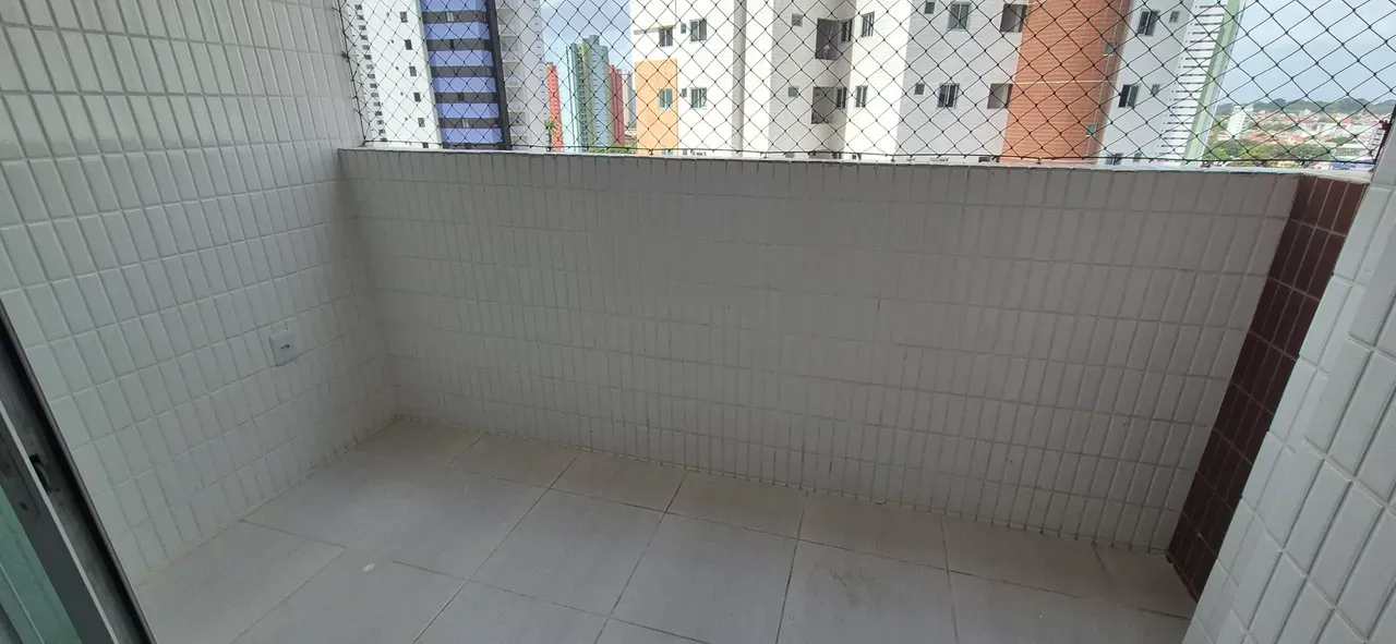 Furnished 3-bedroom apartment on the 8th floor — photo 14