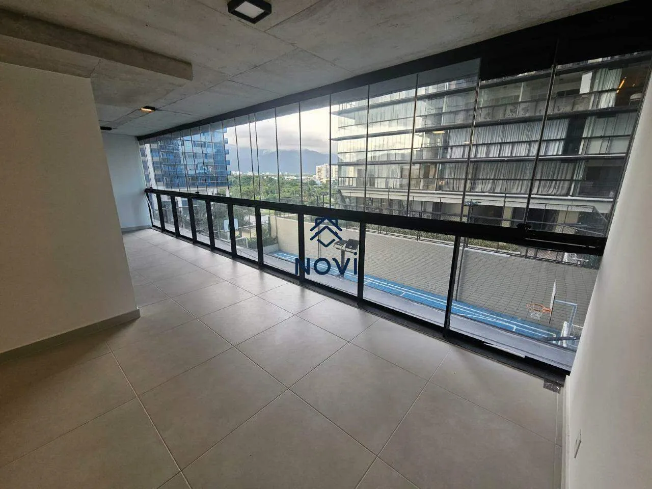 2-bedroom apartment with open-plan kitchen — photo 11