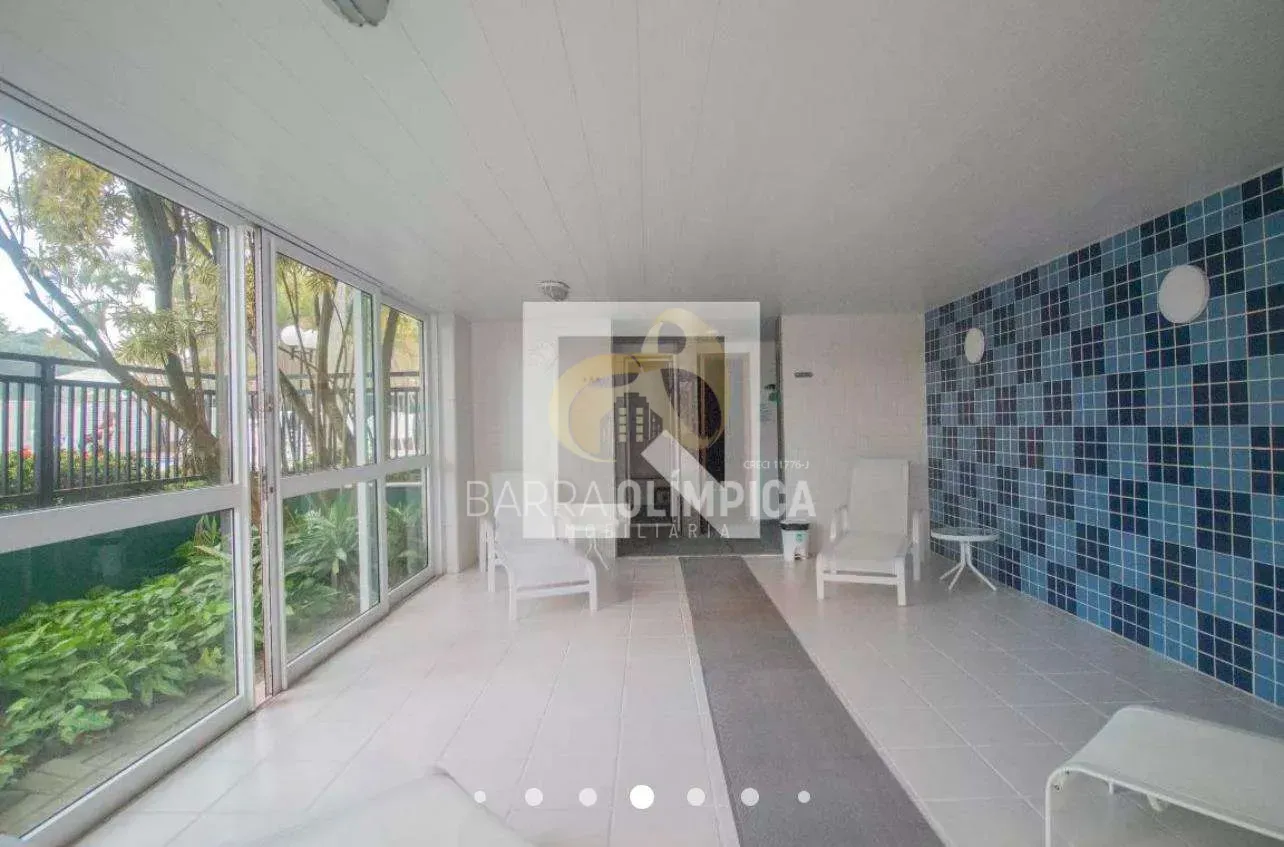 4-bedroom apartment in a building with a sauna — photo 25