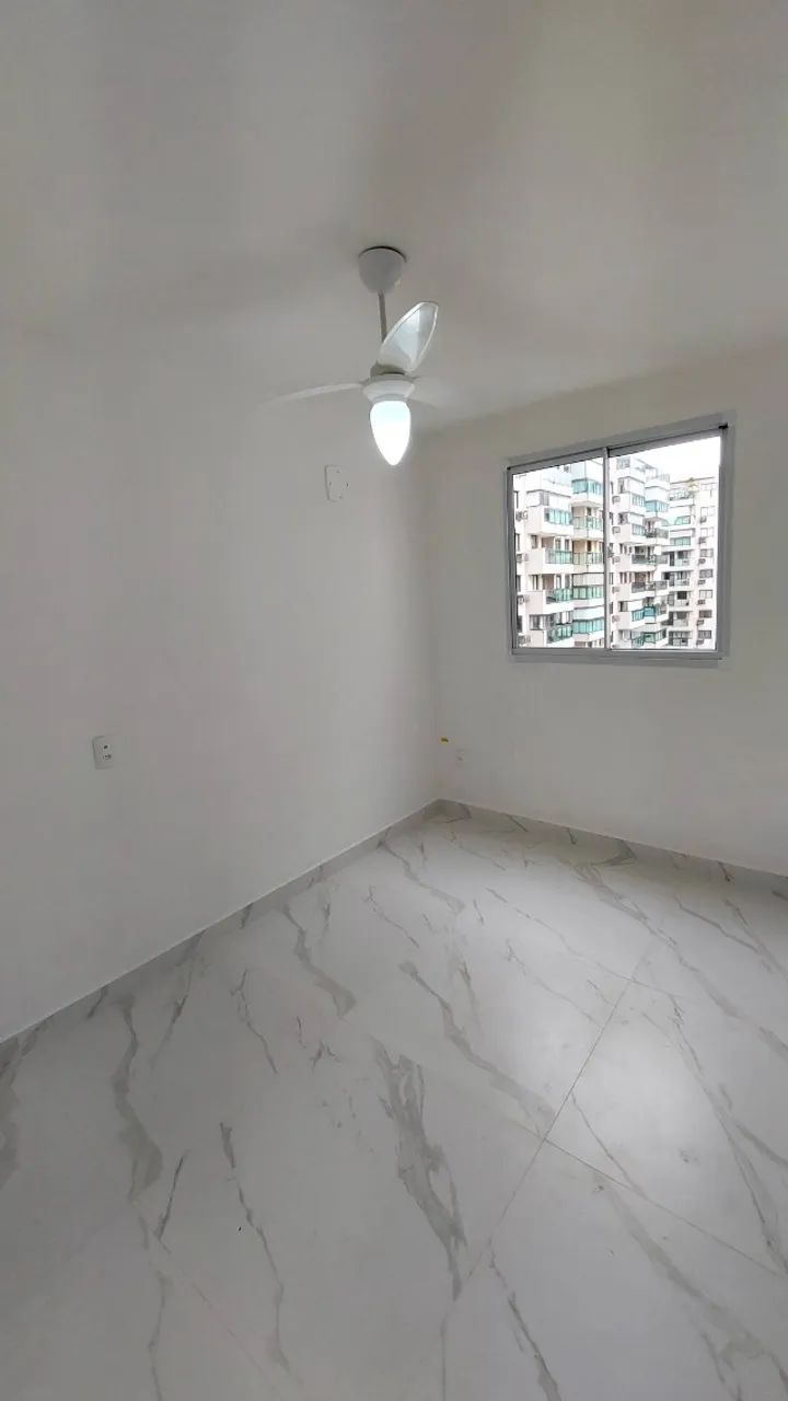 2-bedroom apartment in a building with a gym — photo 16