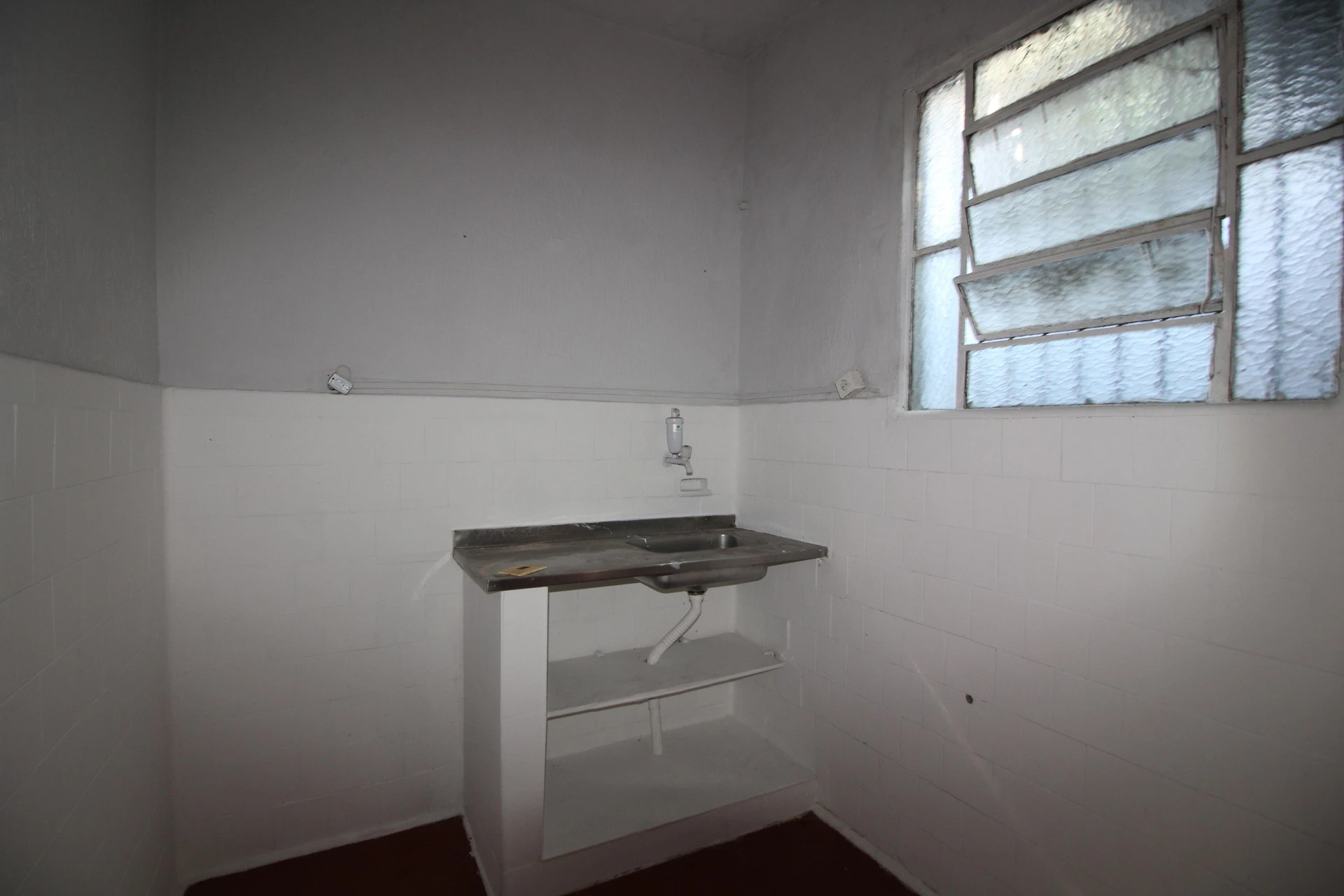 One-bedroom house with a garden — photo 11