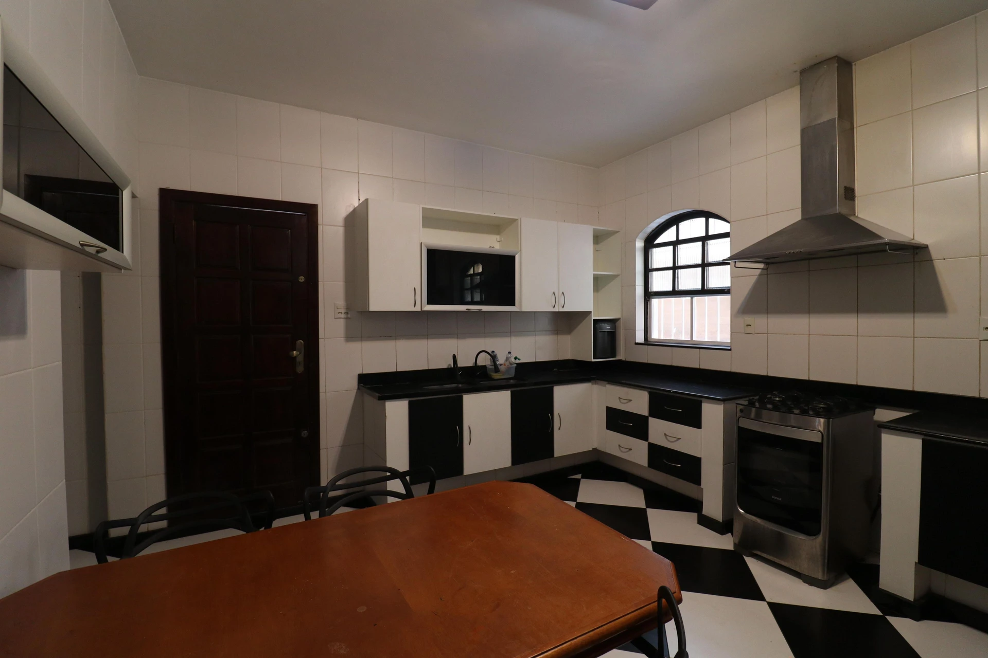 Furnished house with 3 bedrooms and a private garden — photo 6
