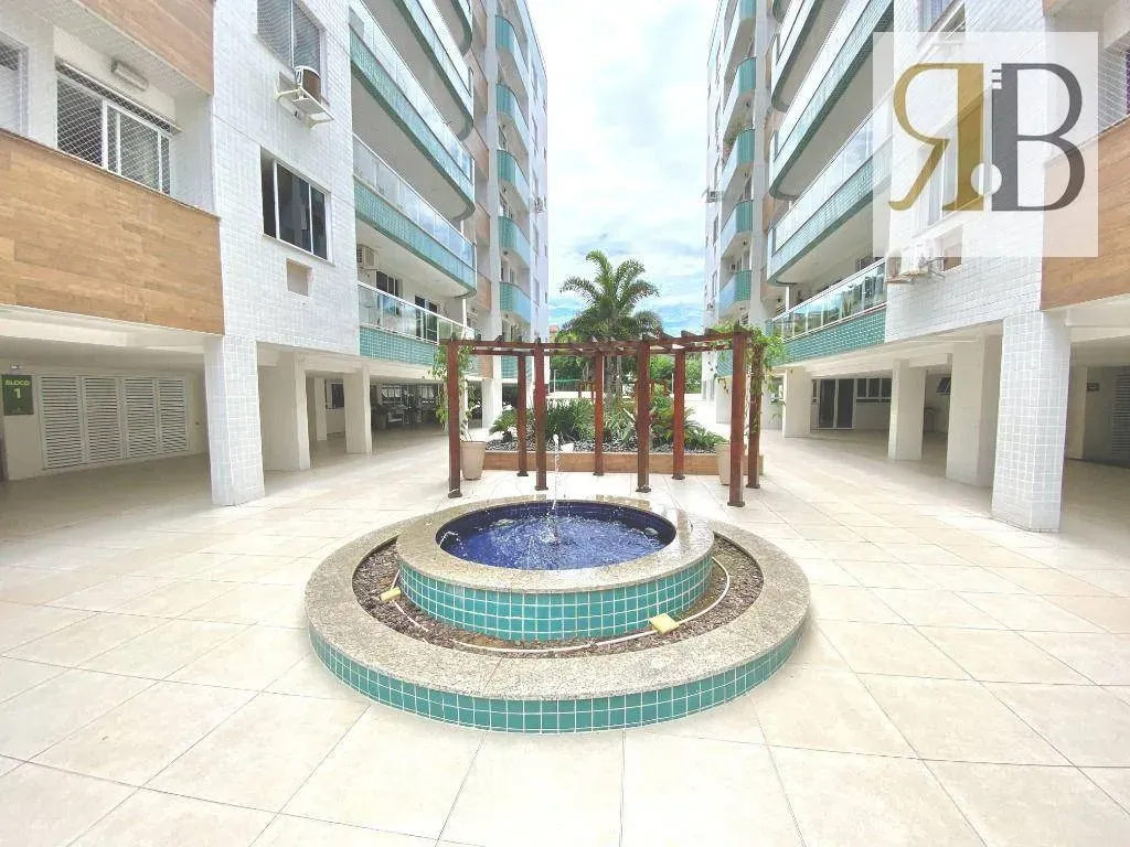 Рабочее место и 4 спальни: квартира 252 м² — photo 49
