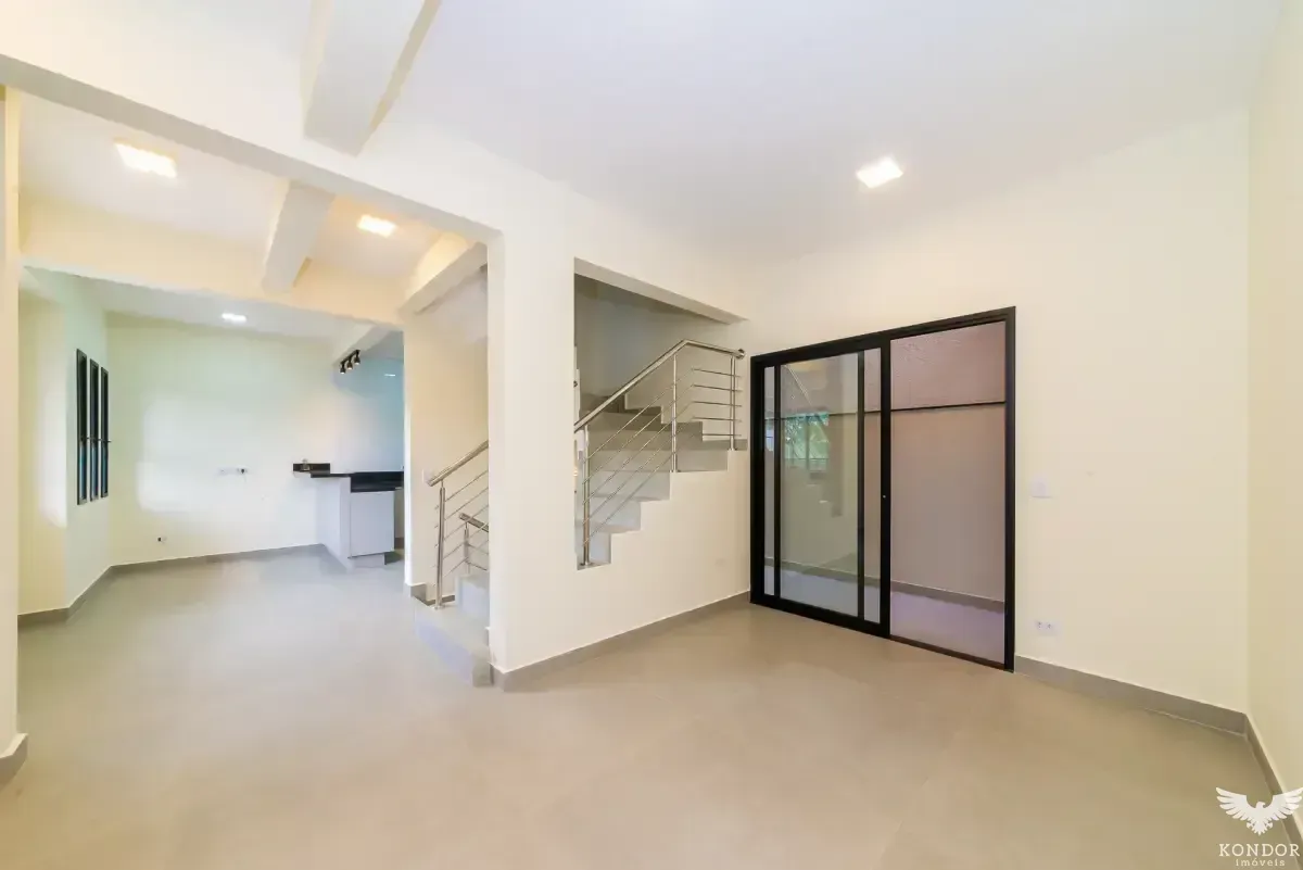 Two-story house with 230 m² and 3 bedrooms, 1 suite — photo 6