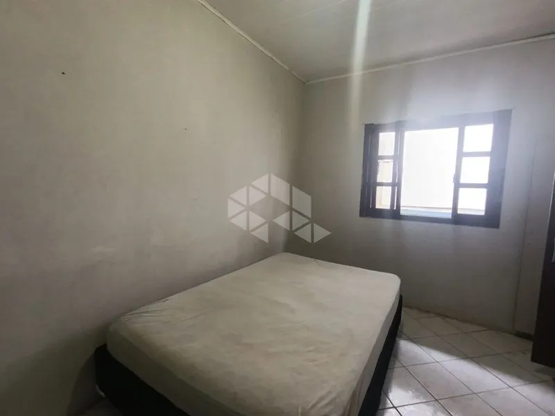 Furnished 30 m² studio with 1 bedroom and separate kitchen — photo 6
