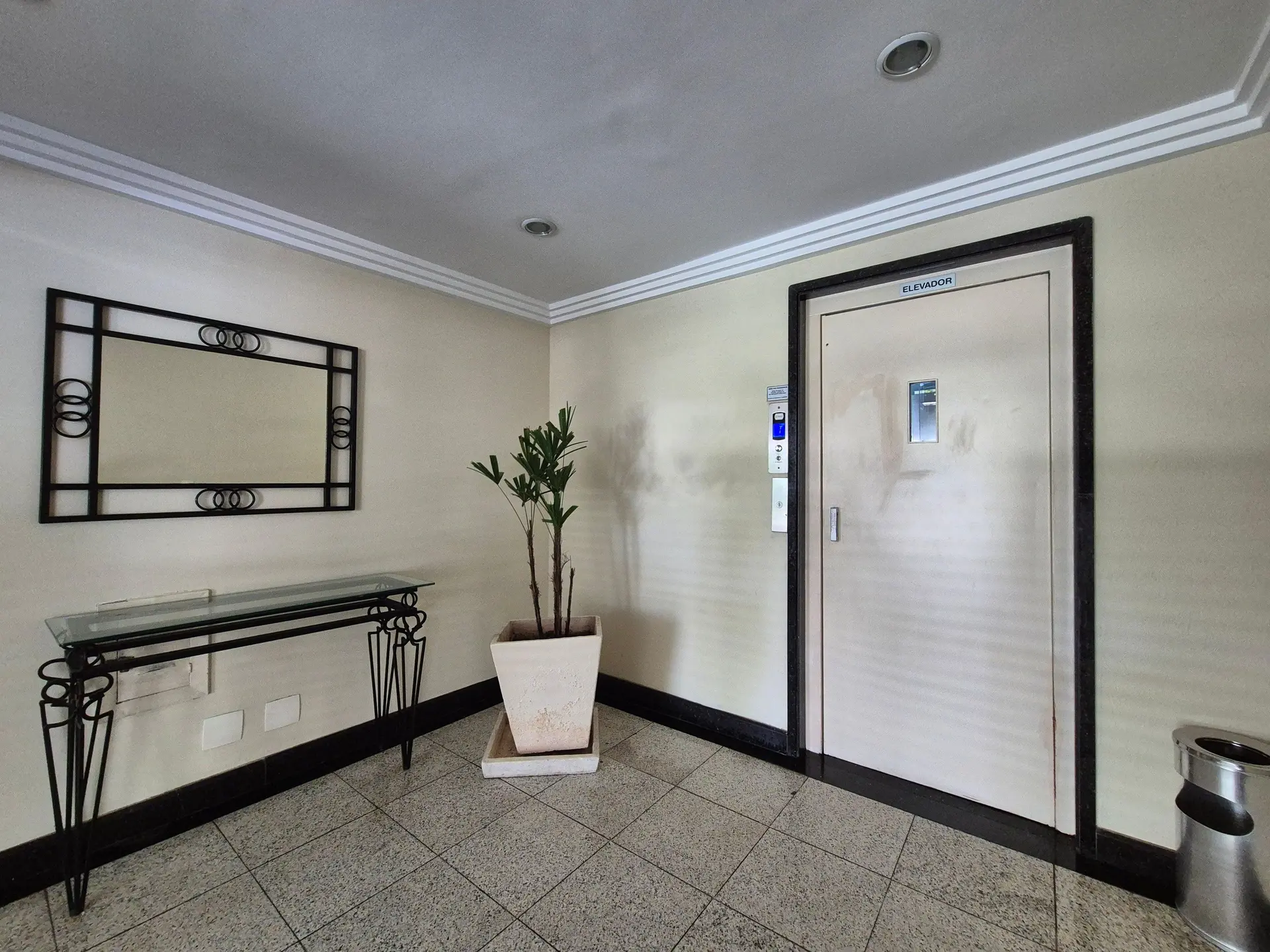 Apartamento mobiliado com 2 quartos e 1 suíte — photo 8
