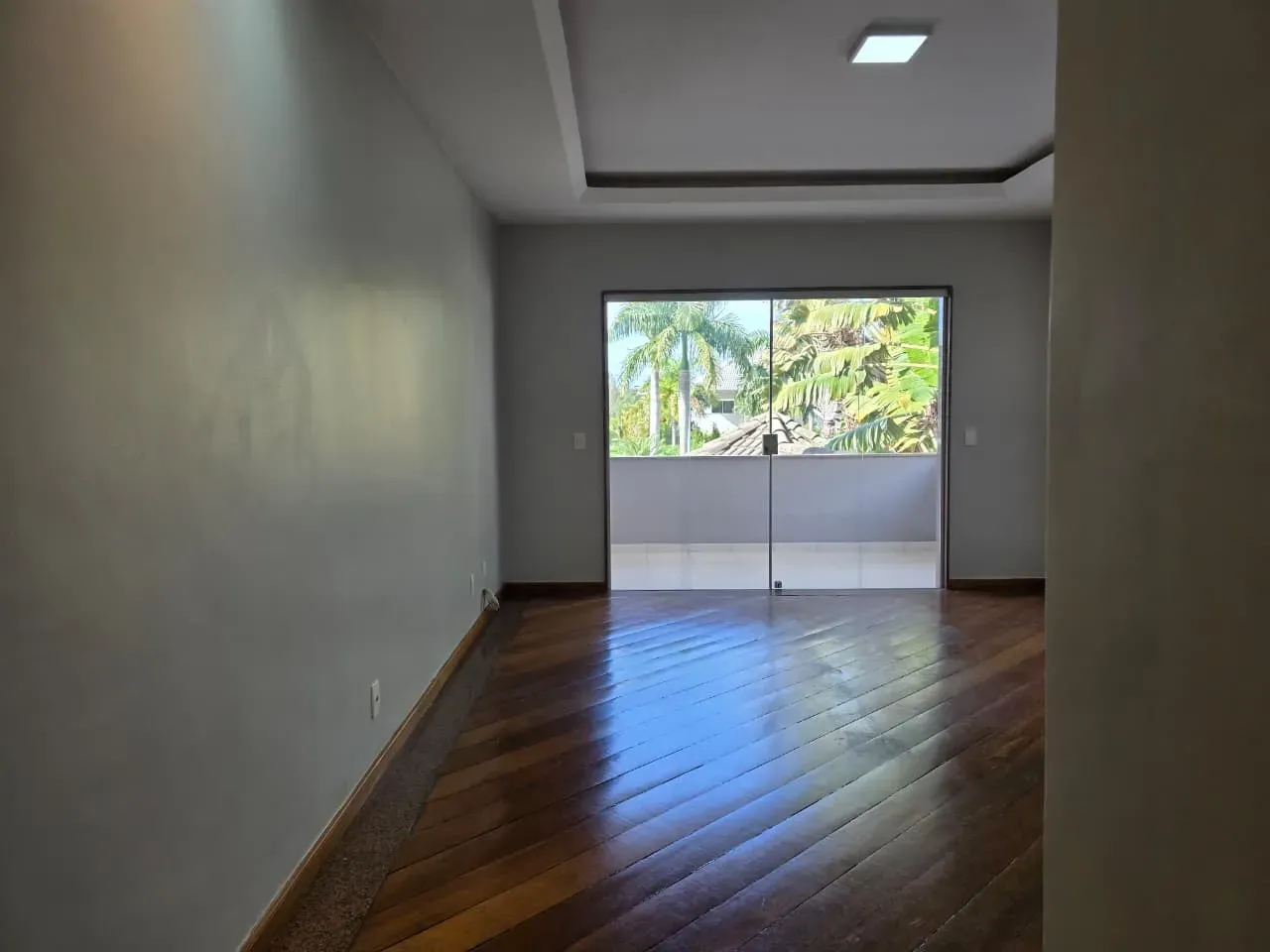Будинок на 450 м² з 4 спальнями та кухнею з газом — photo 26