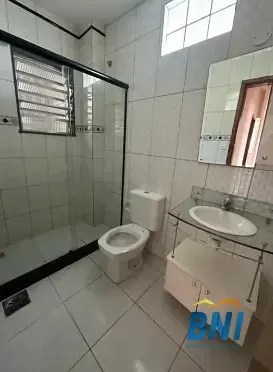 Rental apartment with 2 bedrooms and hardwood floors — photo 5