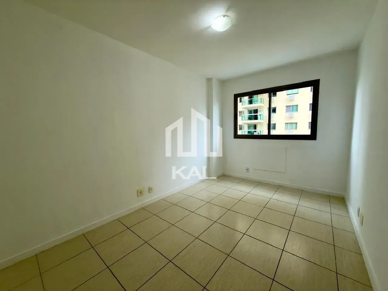 Mountain view in a 2-bedroom apartment, 68 m² — photo 9