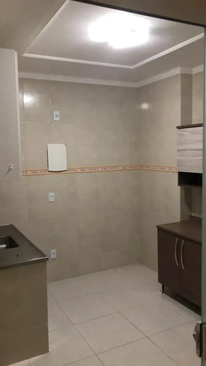 3-bedroom apartment with separate kitchen, no parking — photo 2