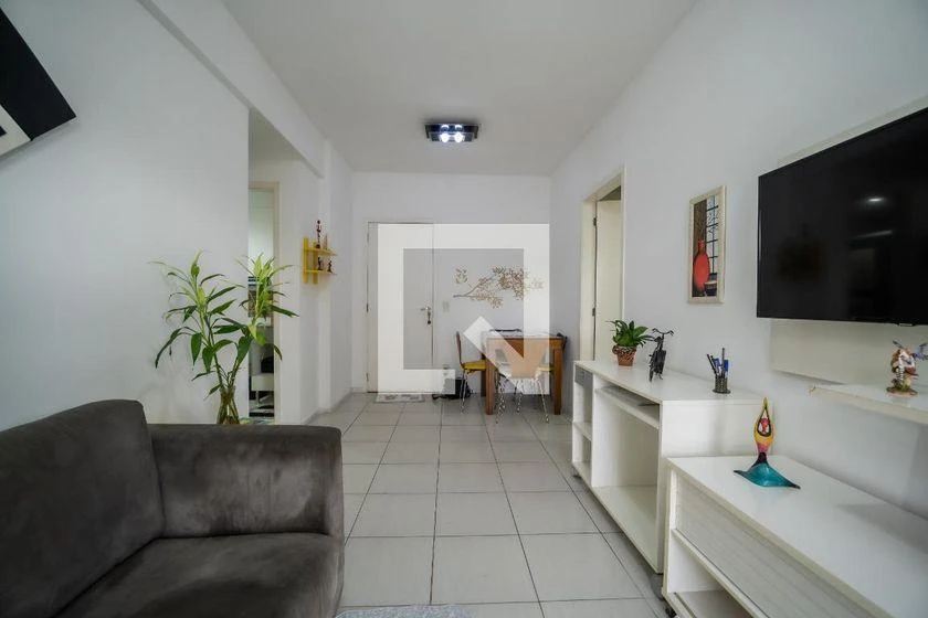 Apartamento mobiliado com 2 quartos e varanda — photo 11