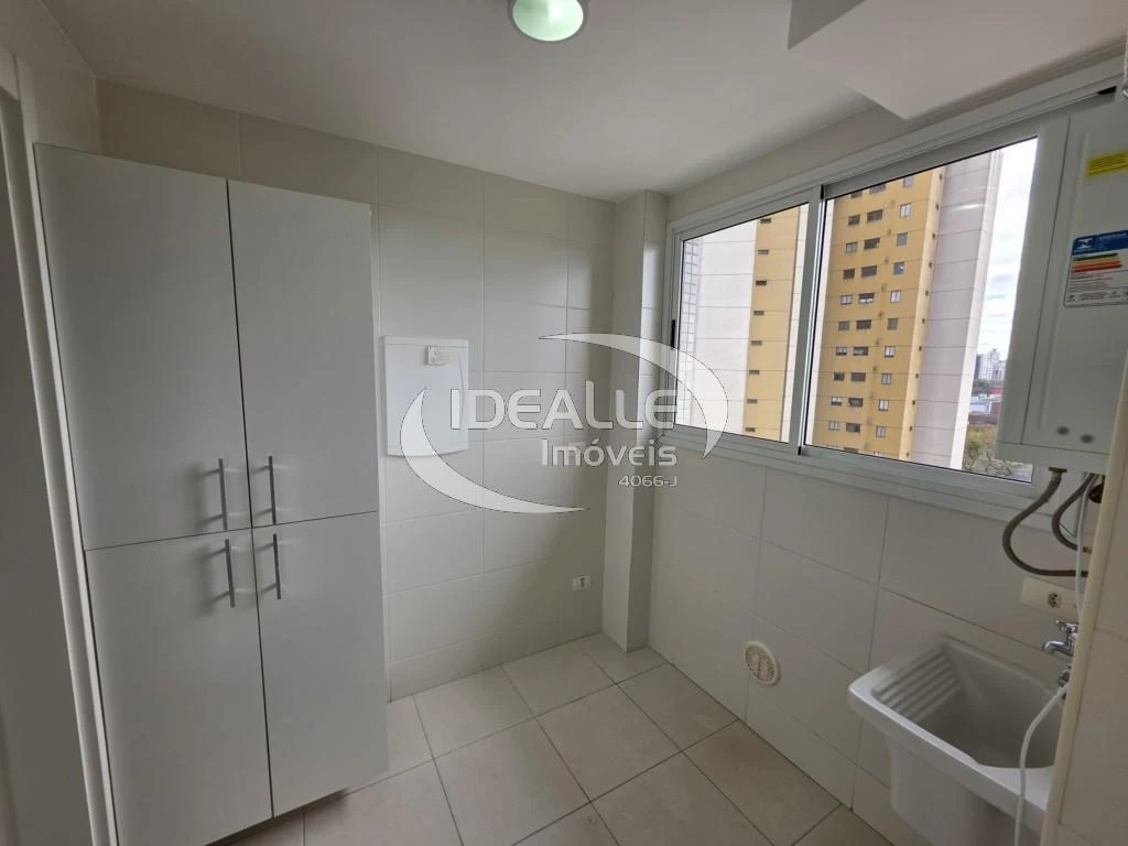164 m² apartment with 3 bedrooms and a private suite — photo 9
