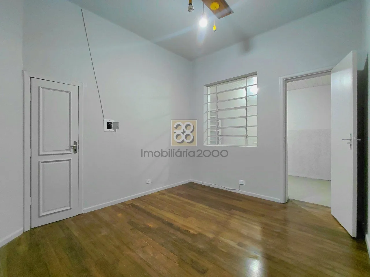 Apartment, 90 m², with wood or laminate floors — photo 16
