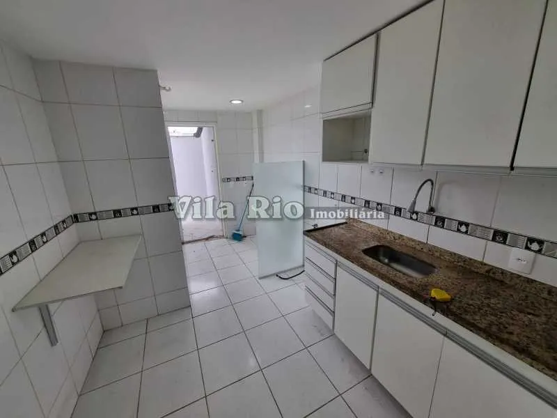 Квартира з 2 спальнями, балконом і 76 м² на 4-му поверсі — photo 5