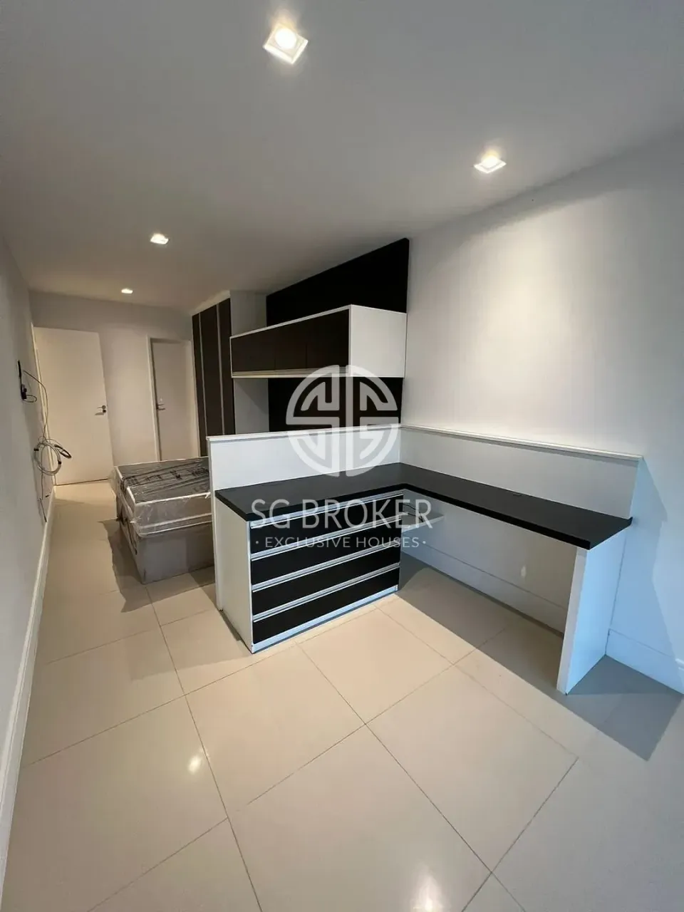 Casa com 5 suítes, cozinha fechada a gás e 500 m² — photo 12