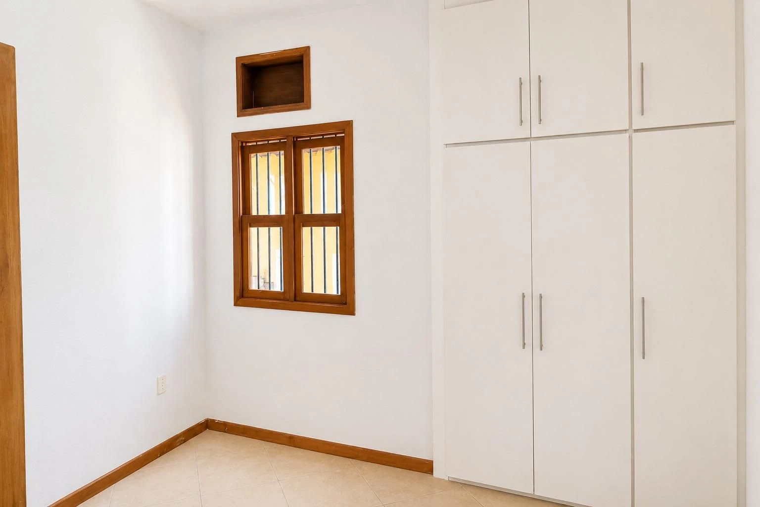 House with 4 bedrooms, 2 en-suites and 1 parking space — photo 6