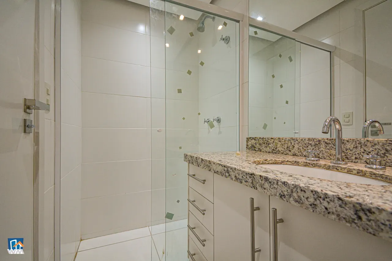 Duplex penthouse with 4 bedrooms and balcony — photo 21