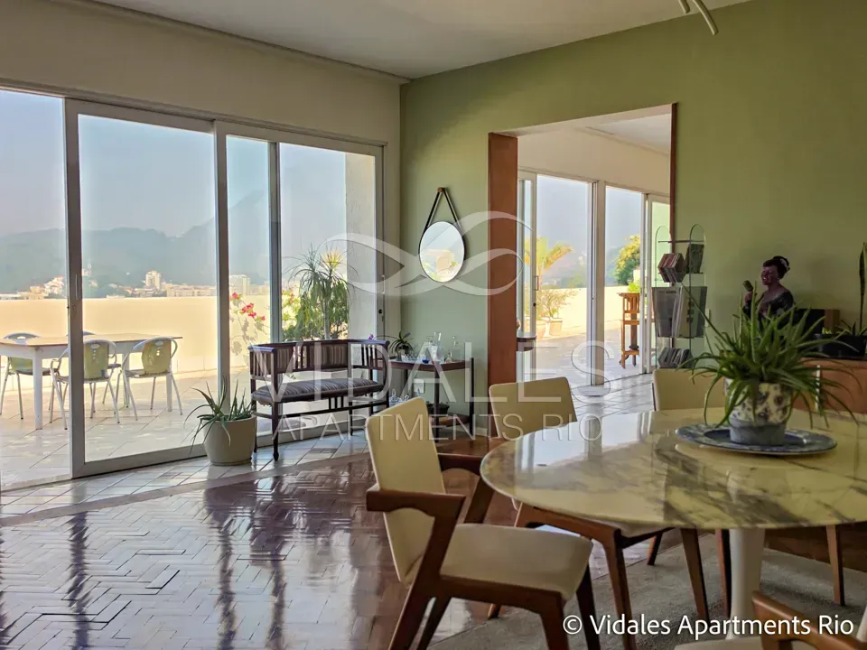Furnished 715 m² apartment with 4 en-suite bedrooms — photo 2