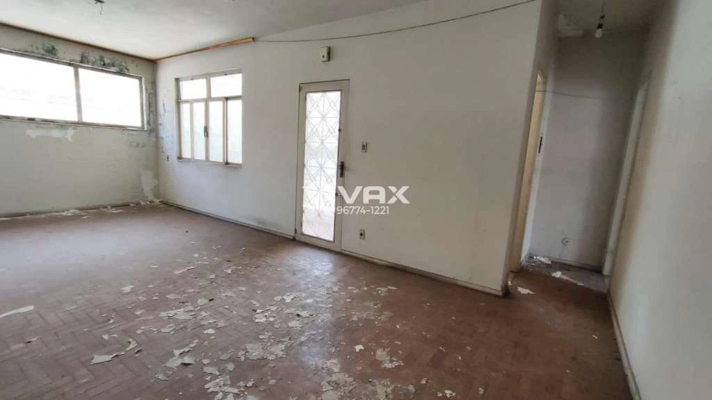 Rental house with 7 bedrooms, 290 m² and private garden — photo 5