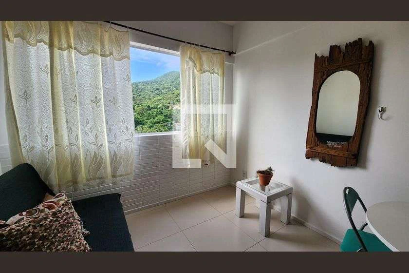 Квартира 65 м² с 2 спальнями и видом на горы