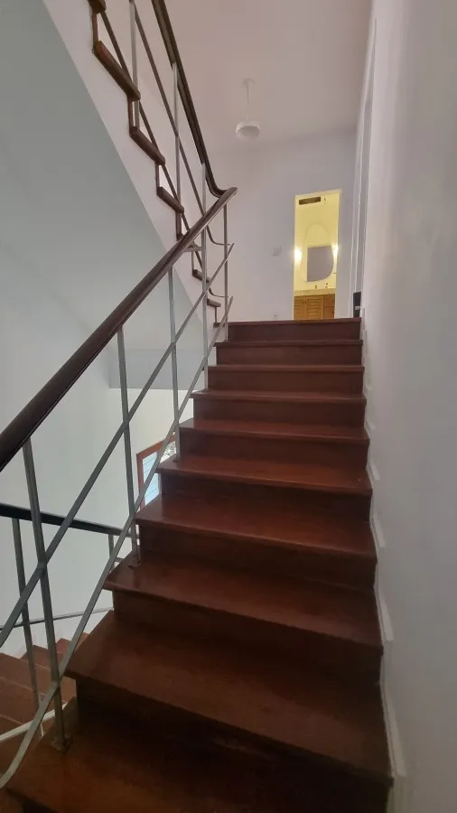 Furnished house with 5 bedrooms and a closed gas kitchen — photo 24