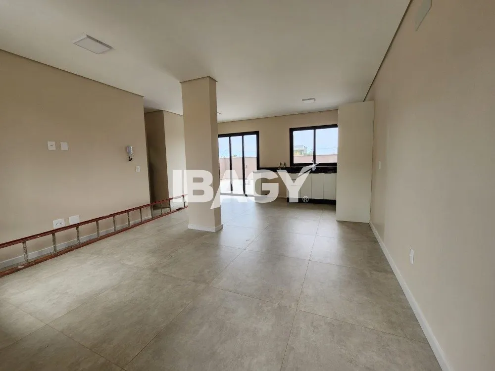 House with 3 bedrooms and an open-plan gas kitchen