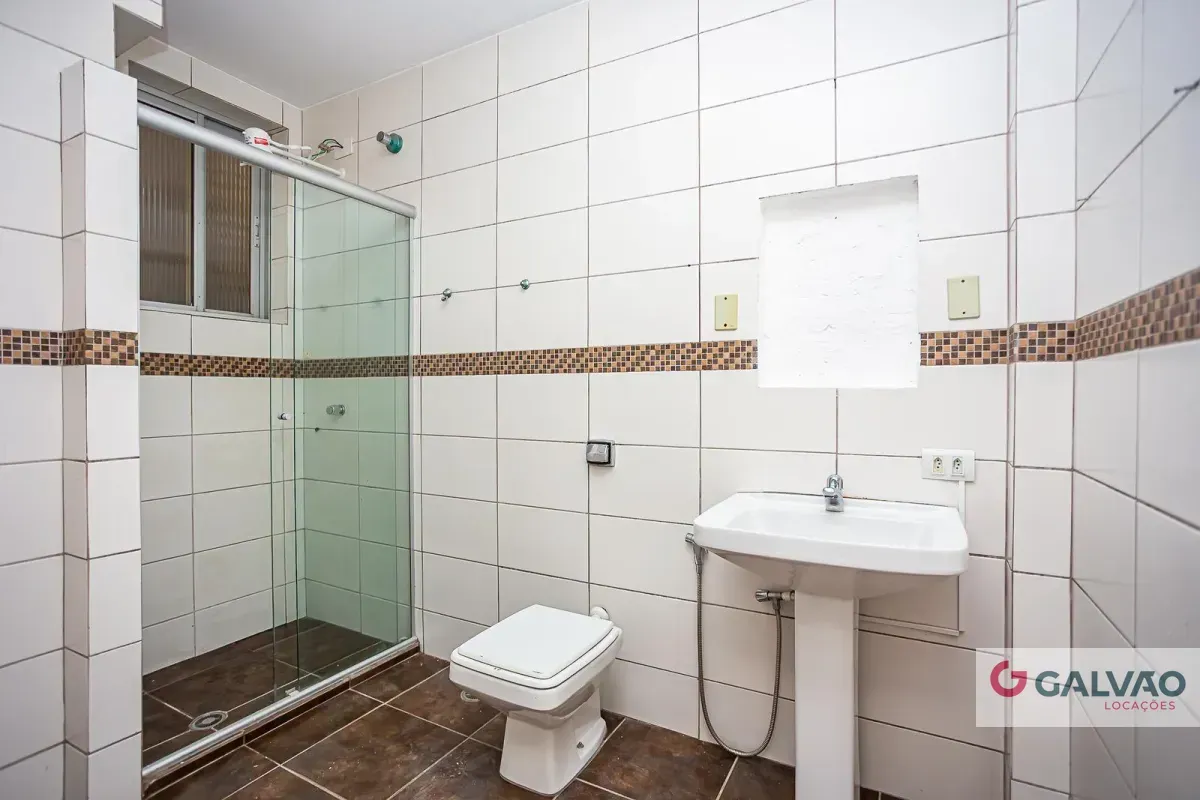 Unfurnished 3-bedroom apartment with 1 bathroom and no parking — photo 12
