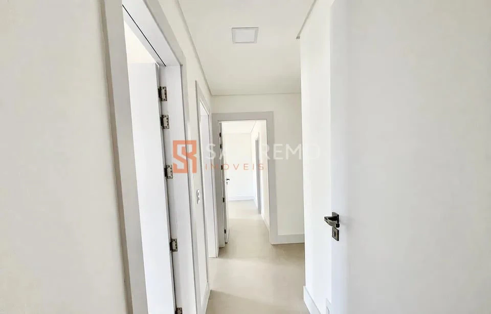 Apartamento, 130 m², com janelas do piso ao teto — photo 21
