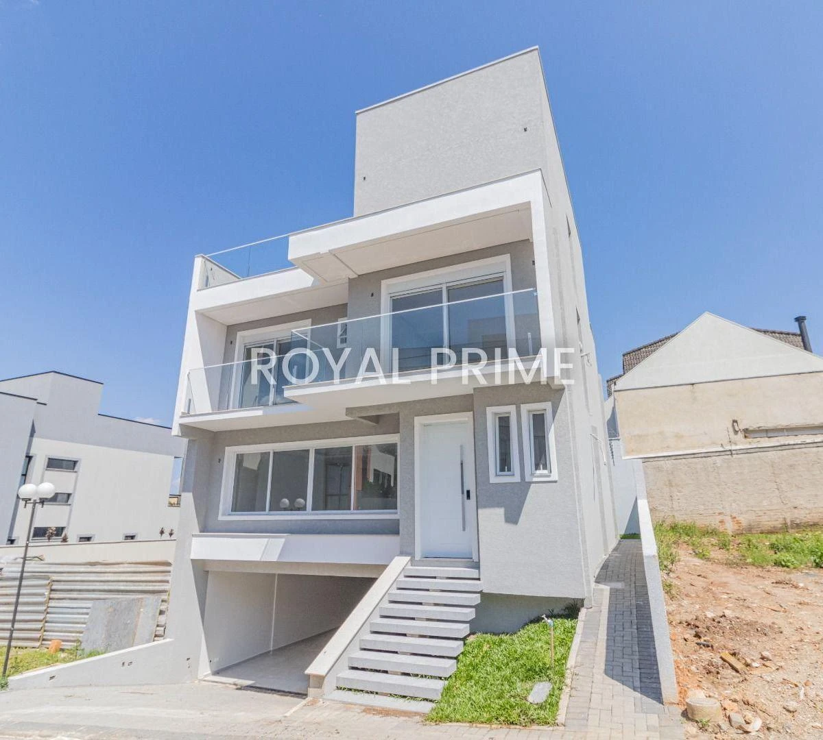 Unfurnished quadriplex house with 3 en-suite rooms — photo 9