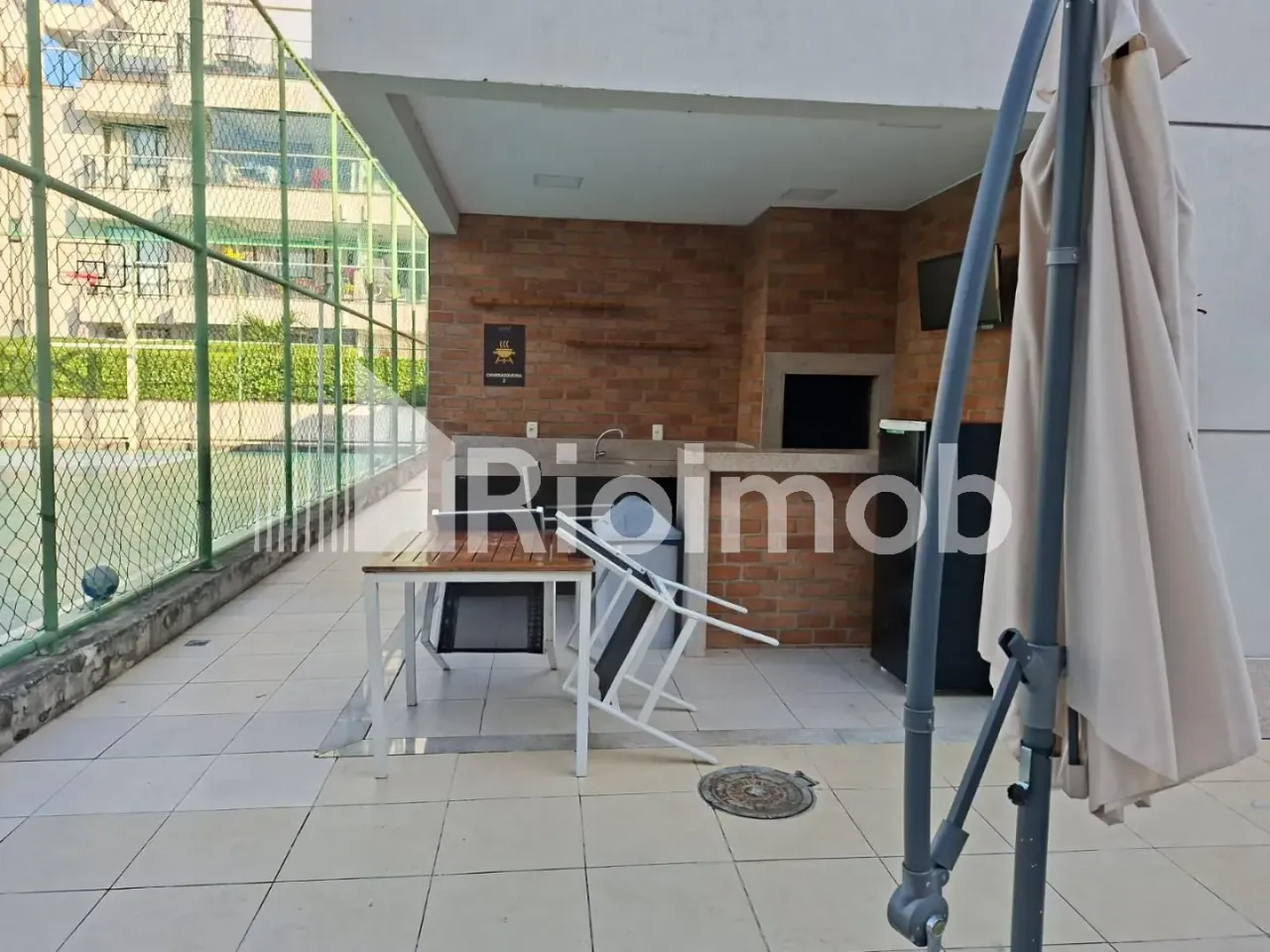 House with 4 bedrooms and 3 bathrooms, balcony grill — photo 11