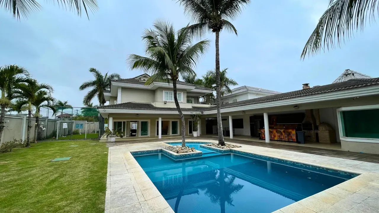 Furnished house with 4 bedrooms and an open-plan kitchen — photo 9