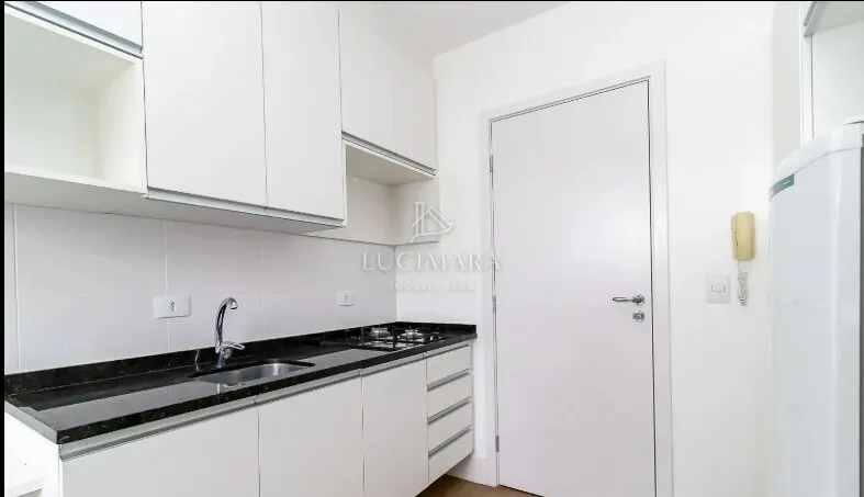 Furnished 1-bedroom apartment with open-plan kitchen — photo 4