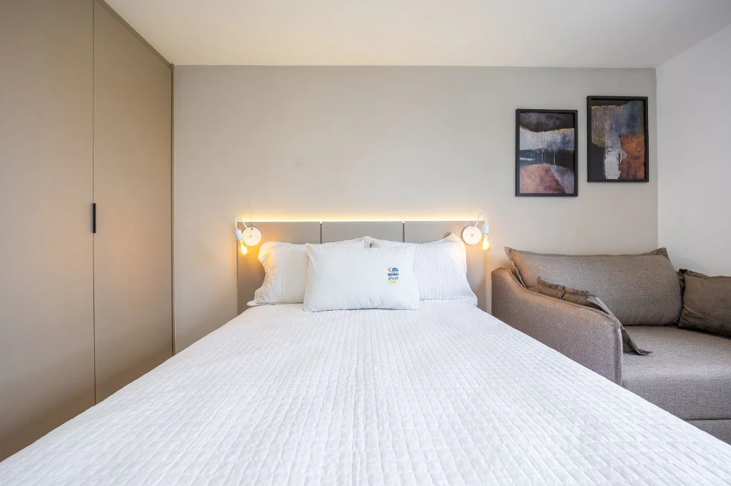 Меблированная студия 17 м² на 5 этаже, компактная кухня — photo 3