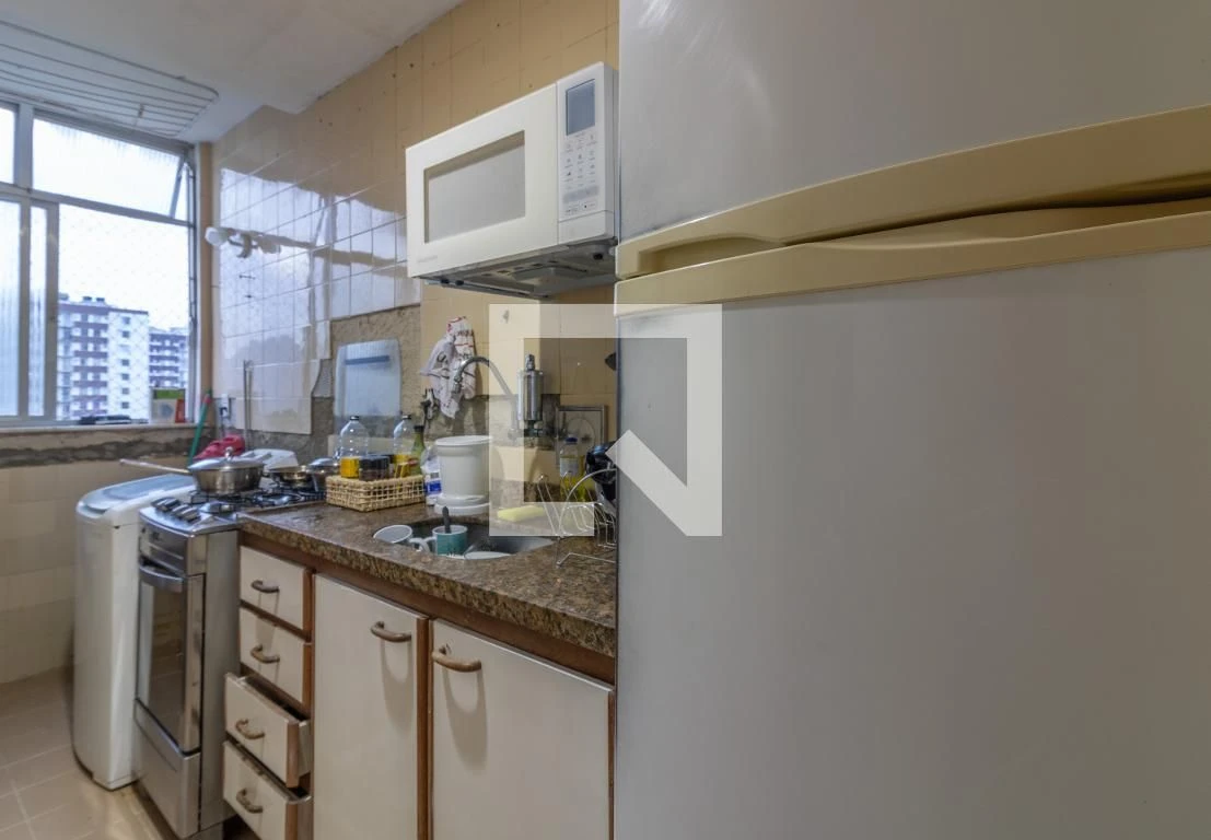 Apartamento mobiliado com 2 quartos e varanda — photo 12