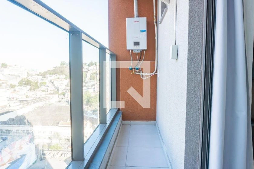 Furnished 1-bedroom apartment with a balcony — photo 17