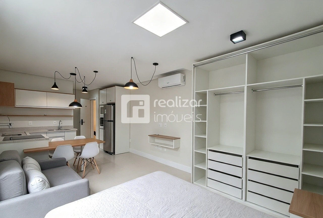 Home office in a one-bedroom apartment, 31 m² — photo 3