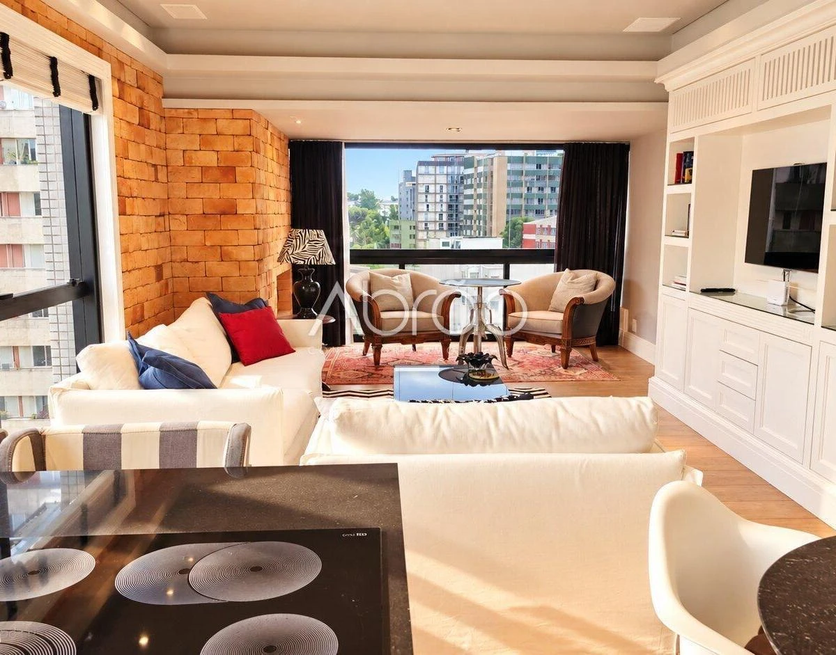 Furnished apartment, 98 m², with floor-to-ceiling windows — photo 14