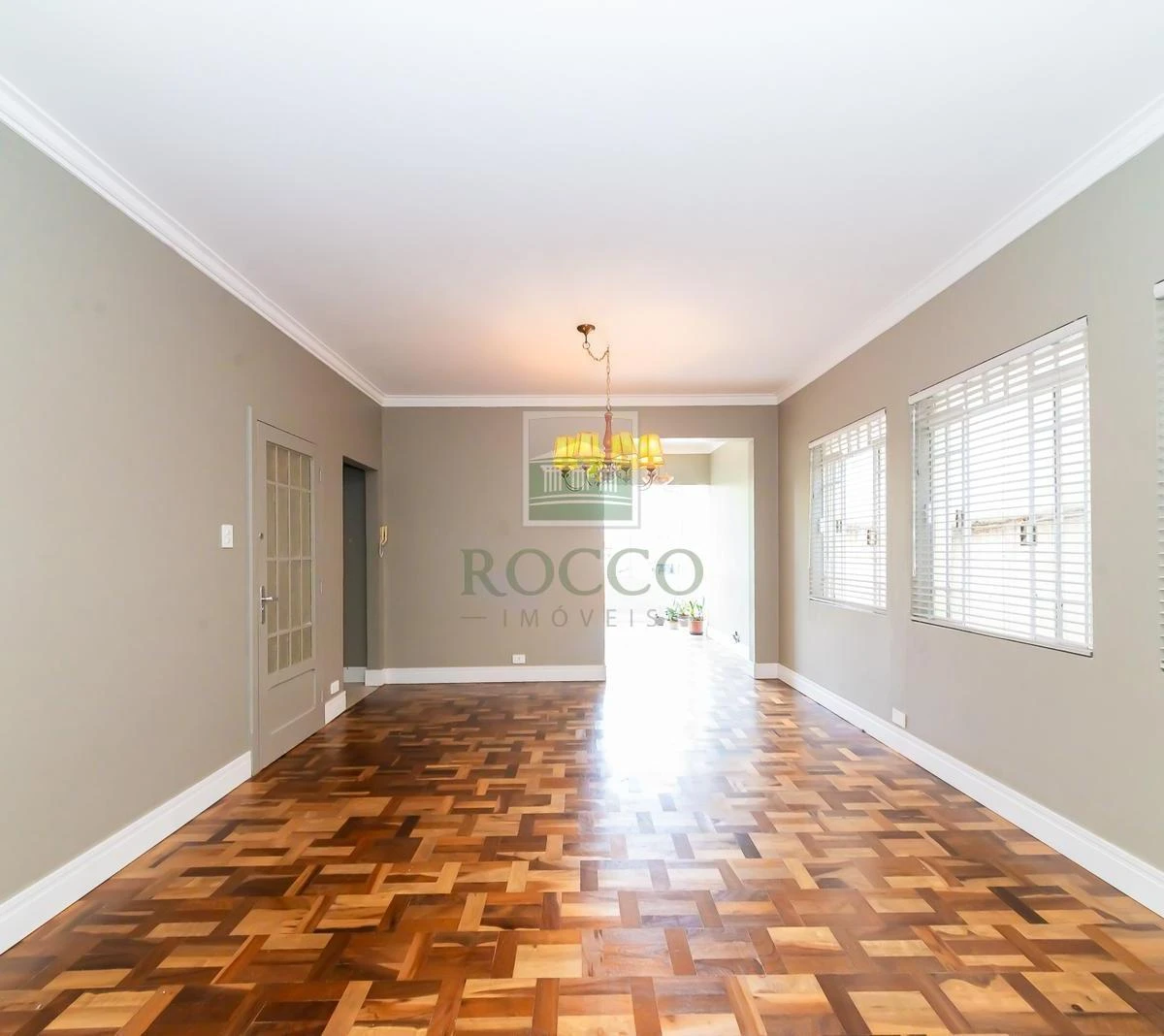 3-bedroom apartment with a washing machine in Curitiba — photo 11