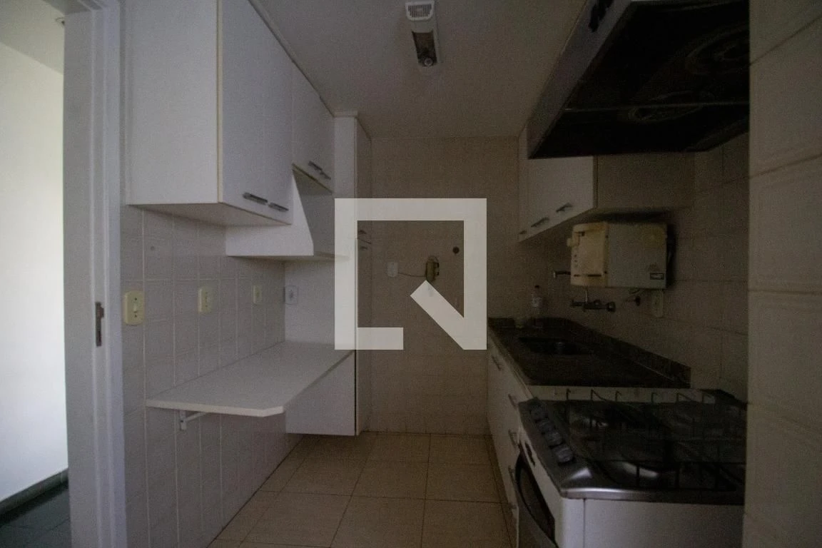 3-bedroom apartment with balcony and 2 parking spots — photo 26