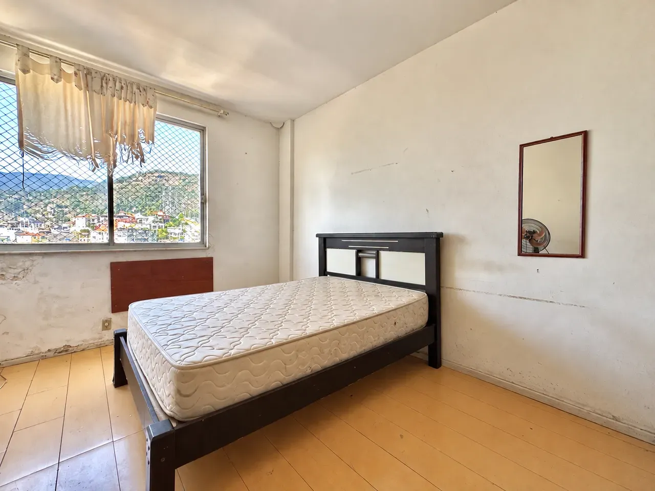 4-bedroom apartment with a mountain view — photo 6