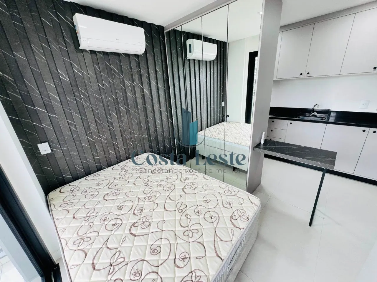 1-bedroom apartment with 32 m² and 1 parking spot — photo 5