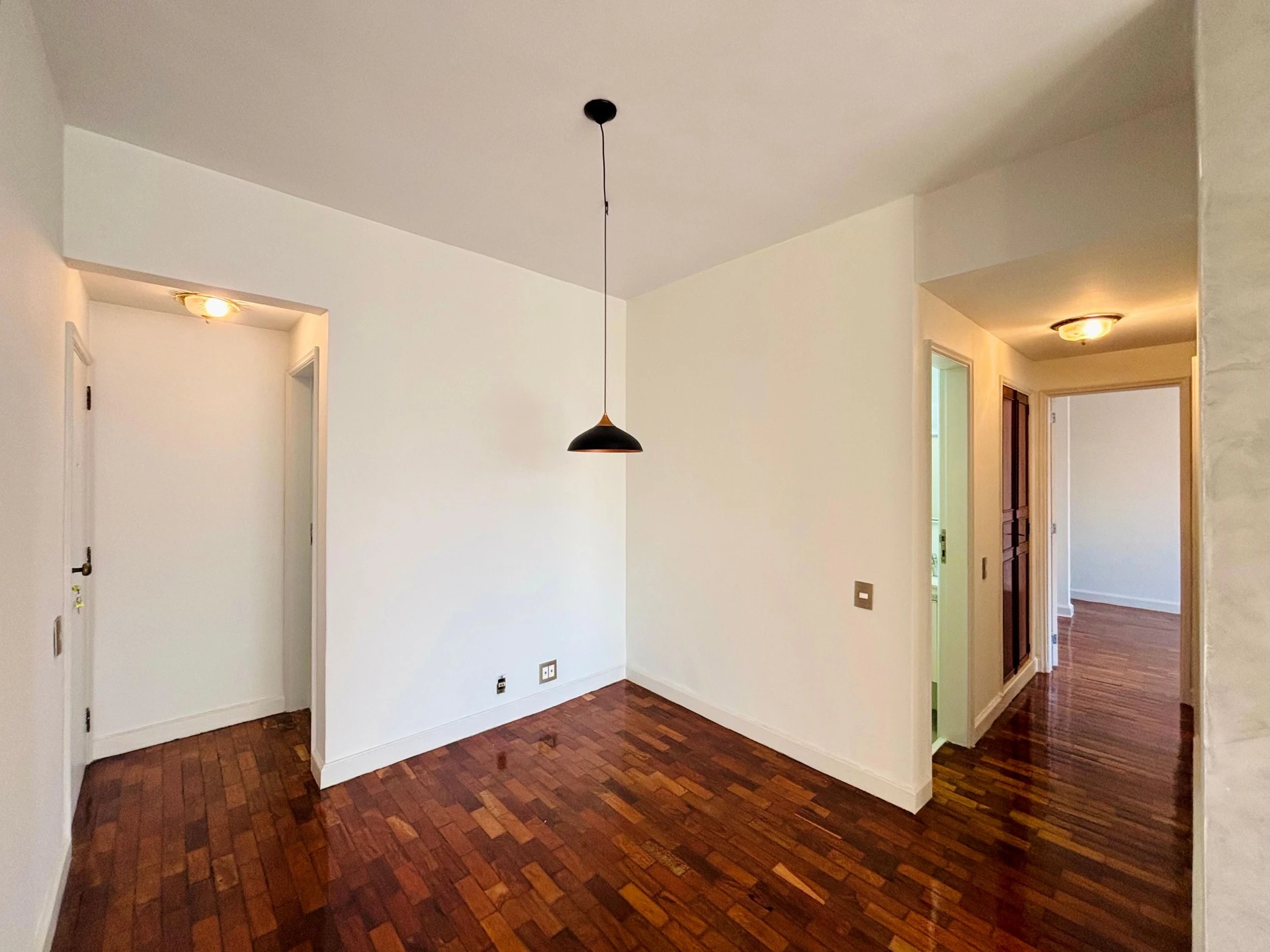 2-bedroom apartment with a mountain view in Rio de Janeiro — photo 14
